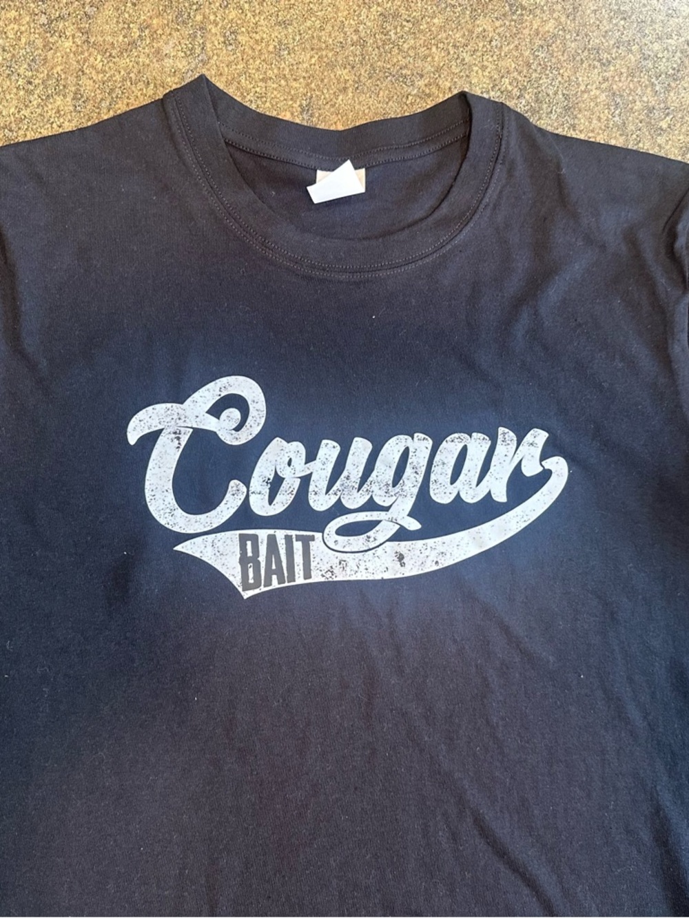 Men’s “Cougar Bait” Black Crewneck Graphic Tee - Casual Short Sleeve Shirt Large - Picture 2 of 3